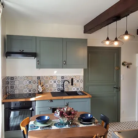 Le Cocon Charentais Апартаменты *