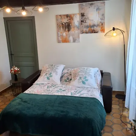 Le Cocon Charentais Saint-Meme-les-Carrieres